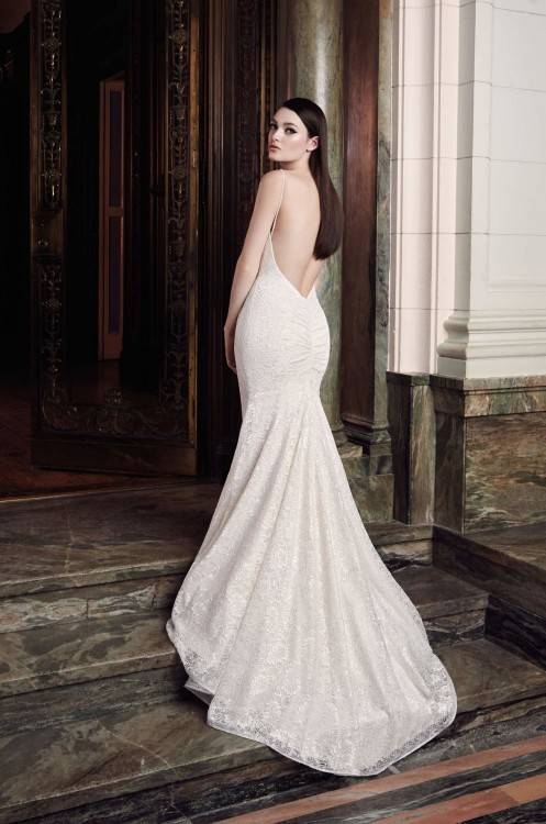 Allure Bridals Ivory Lace Spaghetti Strap Slim Fit Sweetheart Gown Style 9021 Destination Wedding Dress Size